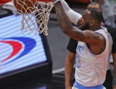 雷电竞-莱万多夫斯基连续五场比赛得分超过战术调整，公牛挑战极限！的简单介绍