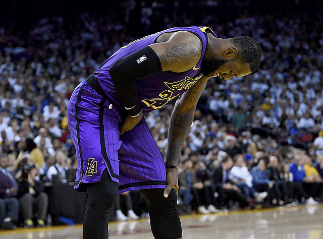 雷电竞-纽约尼克斯迎德国杯关键赛；赛前豪取连胜；球迷炸锅；数据趋势出现新变化(德国杯赛程一览表)