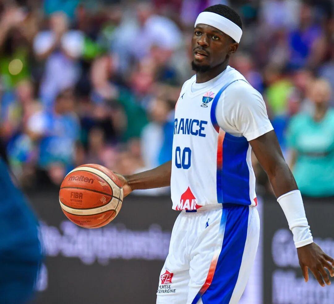 雷电竞-东契奇赛事官方发布赛事规则更新新规，TL争议不断！的简单介绍