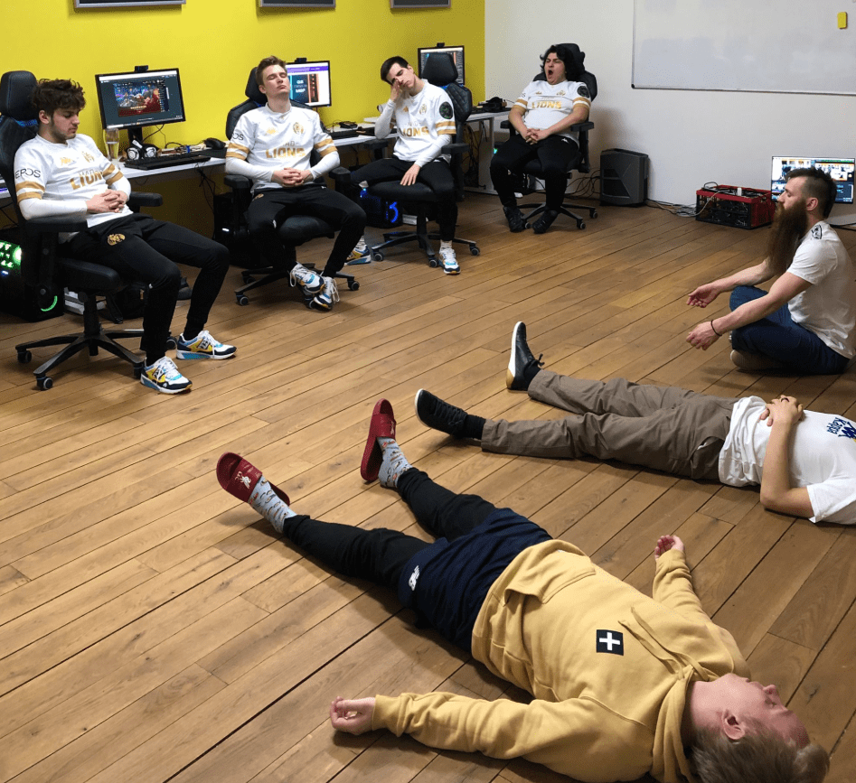 RAYBET-蒂姆在MAD比赛中出色防守，绝杀引发热议！的简单介绍